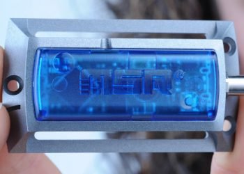 Datalogger_MSR160_hand_500