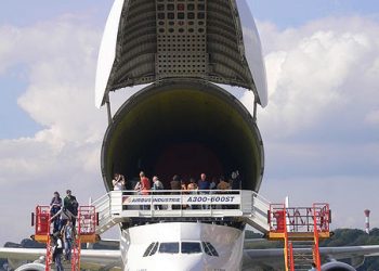 Airbus_Beluga_A300-600ST_open