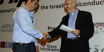 Marco_Casale-Rossi_recieve_the_award