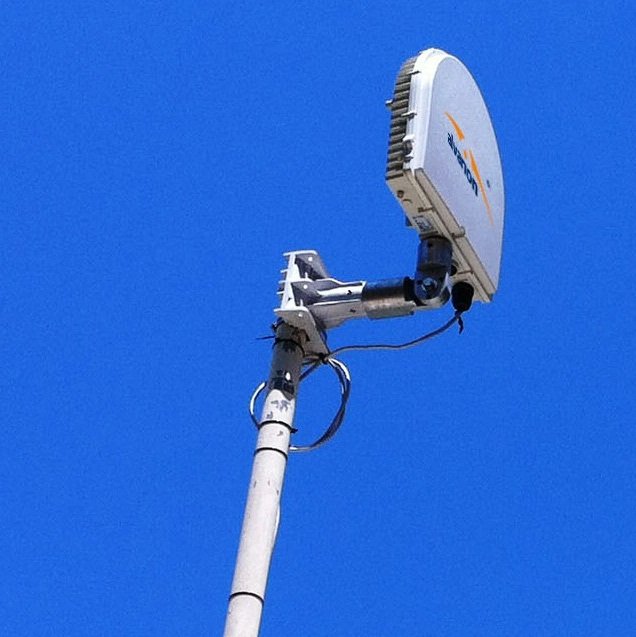 Alvarions_carrier-grade_Wi-Fi_base_station_with_Beamforming_technology_ALBENA