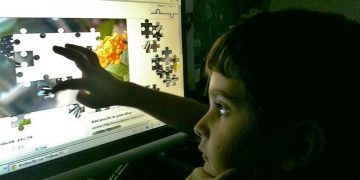 800px-Touchscreen_IMG_2796