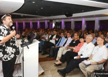 Jon_medved_2_at_ISC_sept_2013