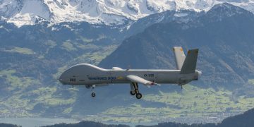 Hermes_900_flying_in_Swiss_evaluation