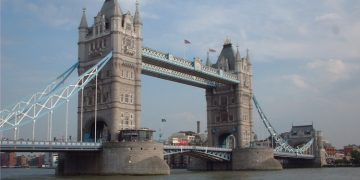 Tower_bridge_01