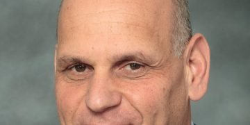 Elbit_Systems_President_and_CEO_Bezhalel_Butzi_Machlis__medium