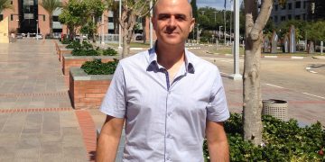 sharon_almozlino_intel