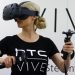 htc-vive-girl-21