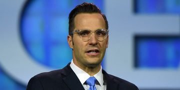 ShawnDuBravacg5r5Yd2xcwym1