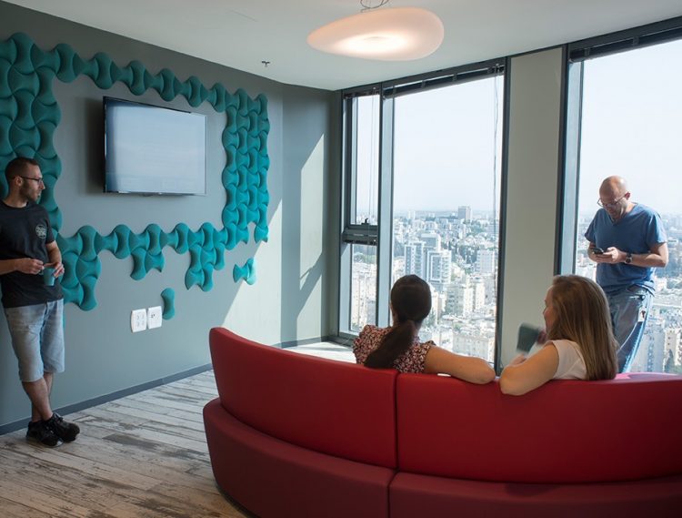 13 קרדיט דוברות IBM