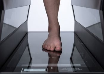 FitStation foot scanner front