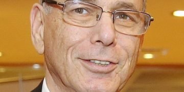 פרופ' רן גינוסר, הטכניון, נשיא רמון ספייס. צילום עצמי