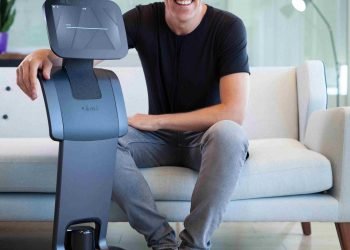 yossi and temi credit Robotemi