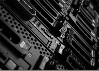 computers 2652997 640