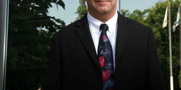 מנכ"ל טאואר ראסל אלוואנגר. צילום יחצ