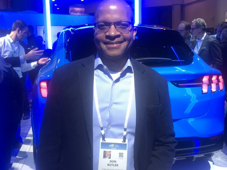 דון באטלר, סגן נשיא בחברת פורד, בכנס CES 2020. צילום: אבי בליזובסקי