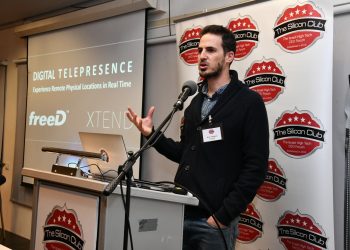 מנכ"ל Xtend אביב שפירא במפגש הסיליקון קלאב, 30 בדצמבר 2019. צילום: שמואל אוסטר