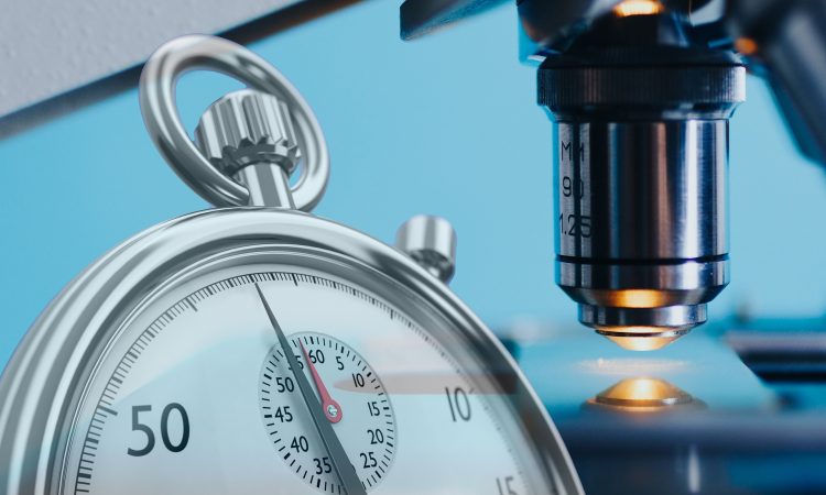 בדיקות מעבדה לקורונה. המחשה: Image by Gerd Altmann from Pixabay