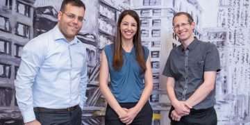 מייסדי היילו. משמאל לימין - המנכ''ל אור דנון, מנהלת הפיתוח העסקי הדר צייטלין וה-CTO אבי באום. צלם - ערן טיירי