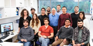 קבוצת המחקר של פרופ' שחר קוטינסקי. צילום: ניצן זוהר, דוברות הטכניון