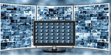 לימוד מכונה בתחום עיבוד התמונה. איור: Image by Gerd Altmann from Pixabay