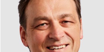 פרופ' קרסטה אדאנוביק, יו"ר RISC-V foundation וחוקר באוניברסיטת קליפורניה בברקלי