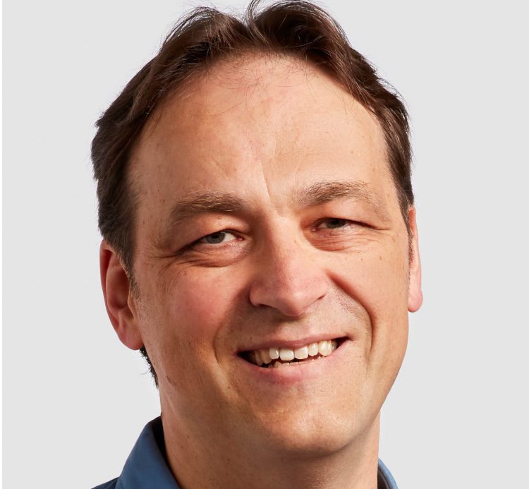 פרופ' קרסטה אדאנוביק, יו"ר RISC-V foundation וחוקר באוניברסיטת קליפורניה בברקלי