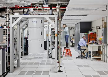 מערכות מחשוב קוונטיות של IBM במעבדה בציריך. קרדיט: באדיבות IBM Research