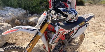 שבבי פנאי: לרכב בעמידה בין סלעים ומכשולים