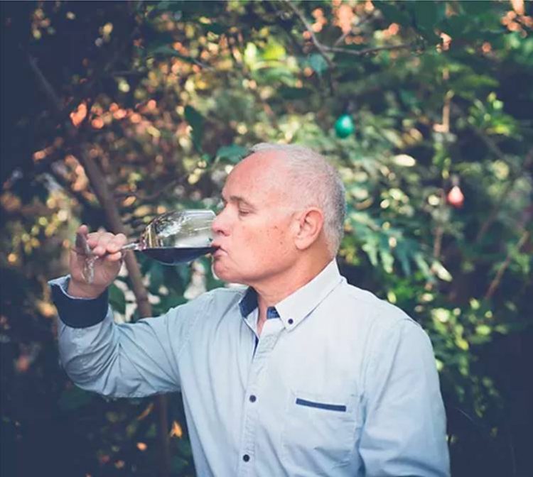 יקב סימון – המהנדס שהתאהב ביין