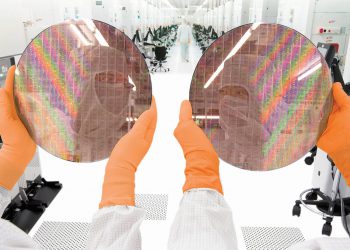 פרוסות שבבים בקוטר 300 מ"מ. צילום יחצ גלובל פאונדריז