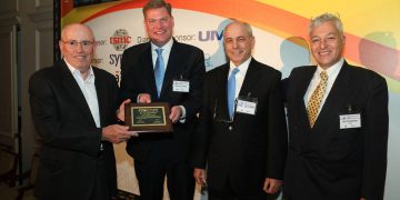 אלכס קורנהאוזר, מנכ"ל אינטל ישראל לשעבר, נפטר ממחלת הסרטן