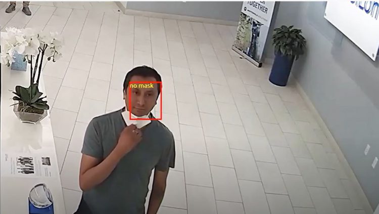 התראת אי עטיית מסעה באמצעות בינה מלאכותית במצלמות מוטורולה סולושנס