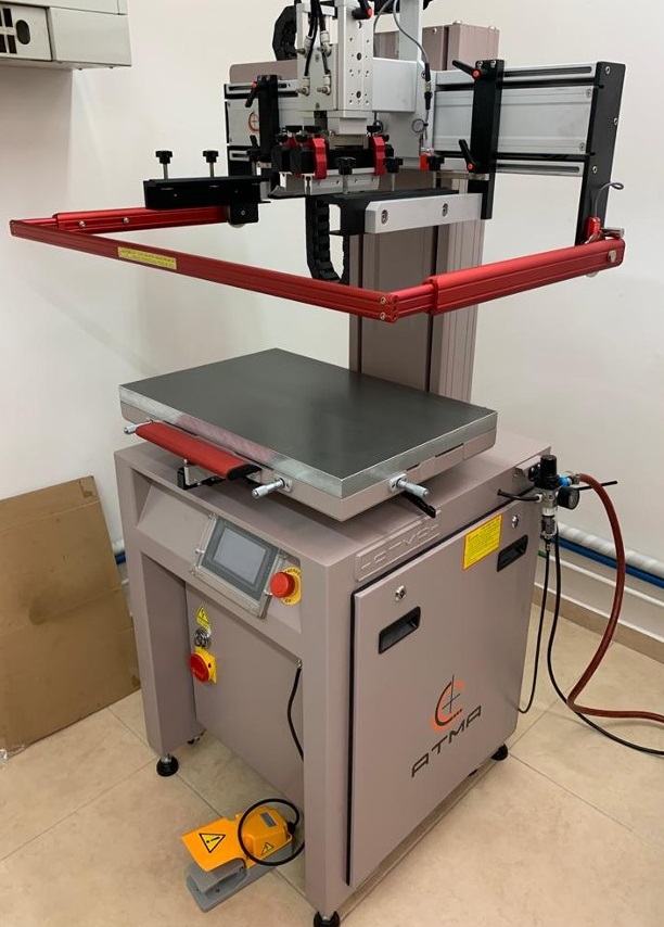 התקן ייצור לפאנלים סולאריים נקיים. צילום: דוברות האוניברסיטה העברית