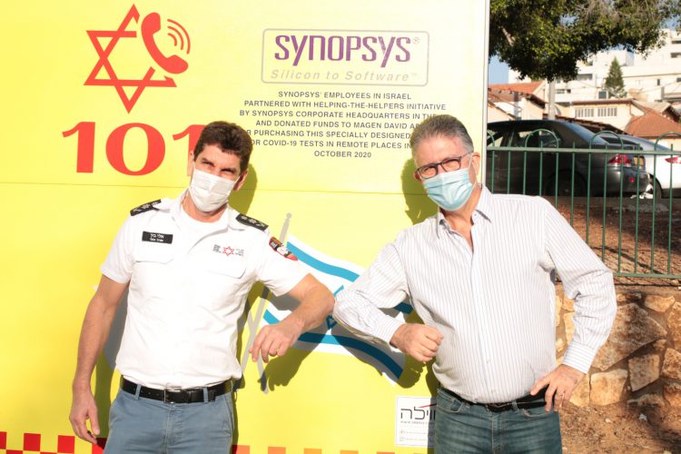 מימין לשמאל - אהוד לוונשטיין, מנכ''ל סינופסיס ישראל ואלי בין, מנכ''ל מדא. צילום - ליאור קליינברג