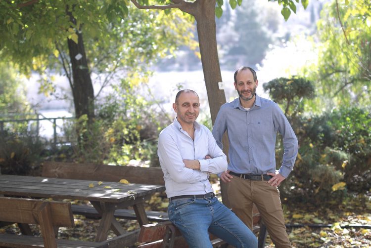 אבי ישראל, הישאם טאהא (צילום:אילן אסייג)