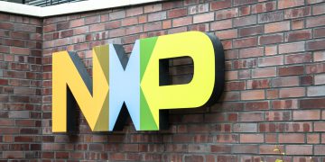 מתקן של NXP בהמבורג, גרמניה. חברות השבבים האירופיות עוברות לבעלויות זרות. אילוסטרציה: depositphotos.com