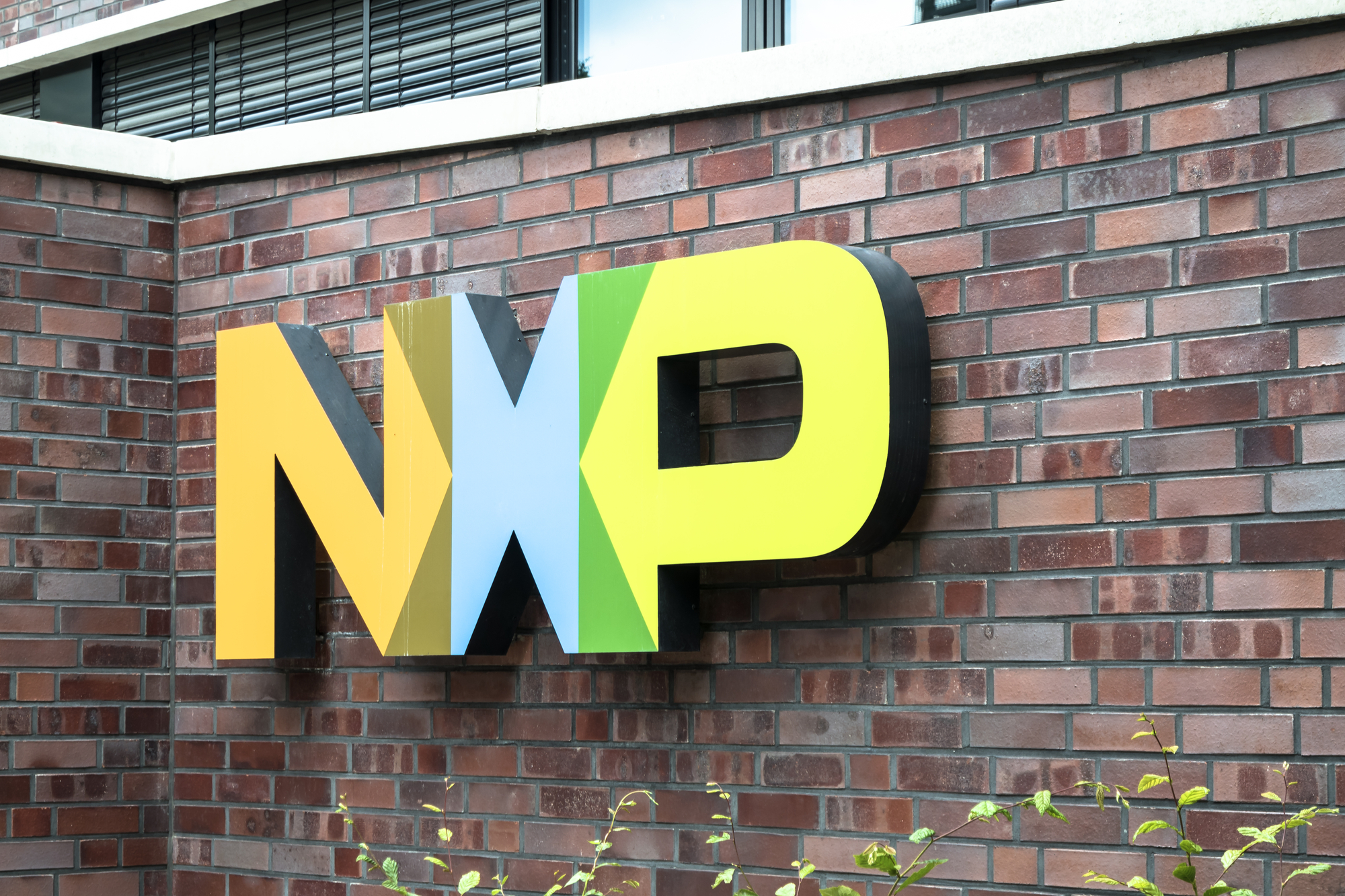 מתקן של NXP בהמבורג, גרמניה. חברות השבבים האירופיות עוברות לבעלויות זרות. אילוסטרציה: depositphotos.com