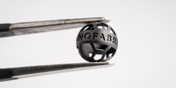 רכיב זעיר בהדפסה תלת-ממד. צילום: ננו-פבריקה