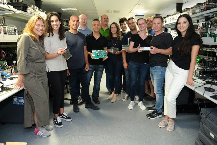 קבוצת פיתוח ה-IPU באינטל ישראל. צילום: אסף פטוקה