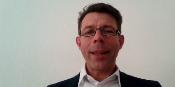 אקסל פישר, סגן נשיא, סמסונג אירופה. צילום מסך