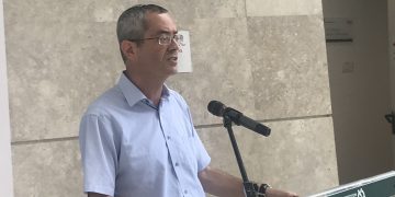 ראש המכון לננוטכנולוגיה וחומרים מתקדמים באוניברסיטת בר אילן פרופ' דרור פיקסלר בפתיחת מוזיאון ננו. צילום: אבי בליזובסקי