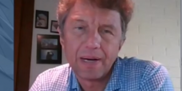 ד"ר יבגני גוסייב, יו"ר tinyML Foundation ומנהל בכיר בחברת קוולקום. צילום מסך מכנס ChipEx2021