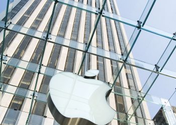 חנות של אפל בשדרה החמישית בניו יורק. אילוסטרציה: depositphotos.com