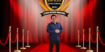 מנכ"ל ננולוק ערן פיין בטקס קבלת הפרס. צילום יחצ