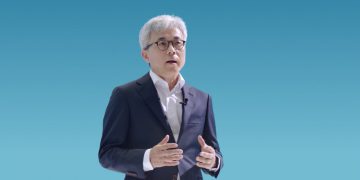 ד"ר זייונג צ'וי, נשיא וראש חטיבת הייצור בסמסונג אלקטרוניקה. צילום יחצ, סמסונג