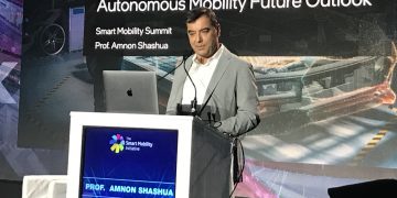 פרופ' אמנון שעשוע בכנס מינהלת התחבורה החכמה, 8/11/2021. צילום: אבי בליזובסקי