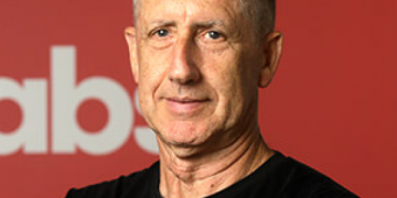 יואב שוהם, מנכ"ל AI21 Labs. צילום יחצ