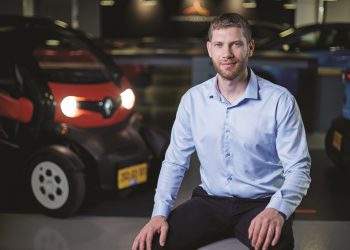 עמוס שצ'ופק, מנכל מעבדת החדשנות רנו ניסאן מיצובישי בישראל. צילום יחצ