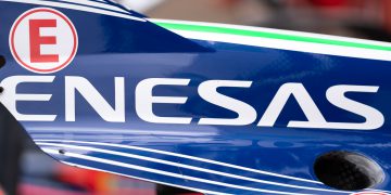 לוגו רנסאס על מכונית מירוץ, ברלין, מאי 2019. אילוסטרציה: depositphotos.com