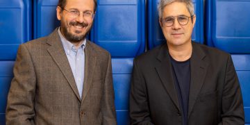 מייסדי נמו. משמאל לימין - מנכ"ל אלכסנדר זיניגרד ויונתן ענתבי מייסד שותף וסמנכ"ל פיתוח עסקי. צילום: אייל טואג